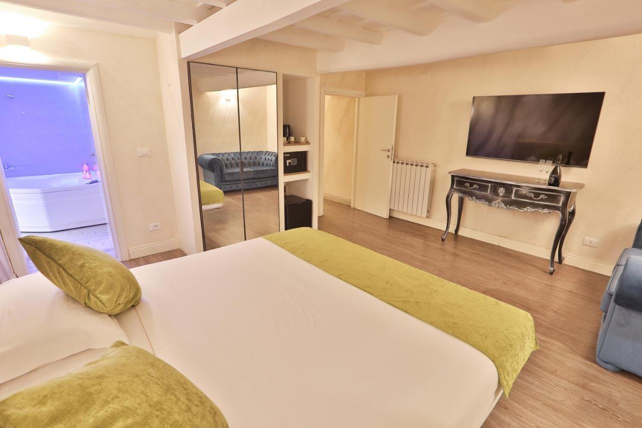 Grottini Luxury Suites ~ Pantheon Roma Exterior foto