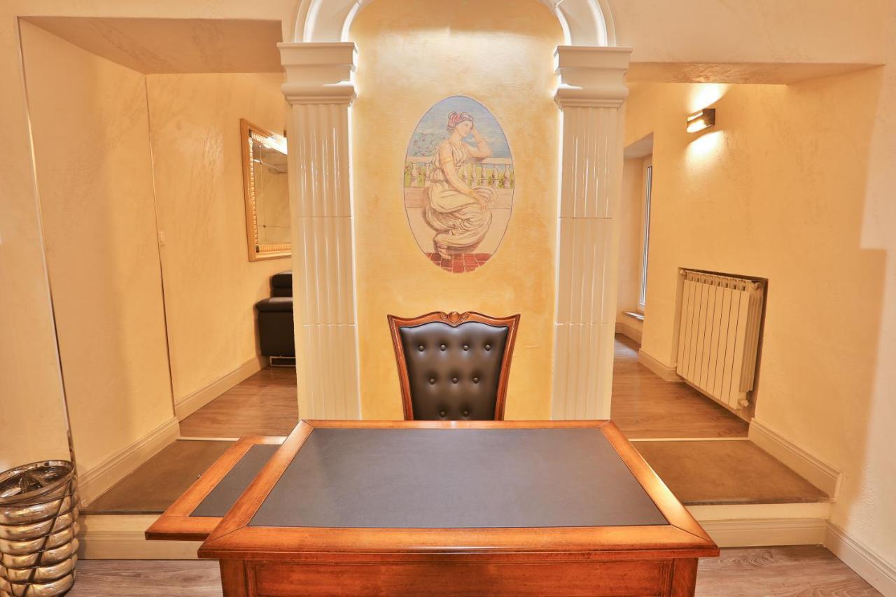 Grottini Luxury Suites ~ Pantheon Roma Exterior foto
