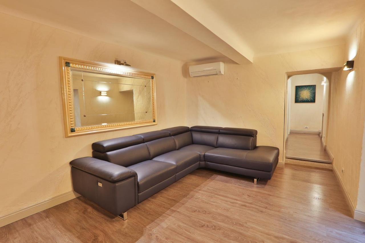 Grottini Luxury Suites ~ Pantheon Roma Exterior foto